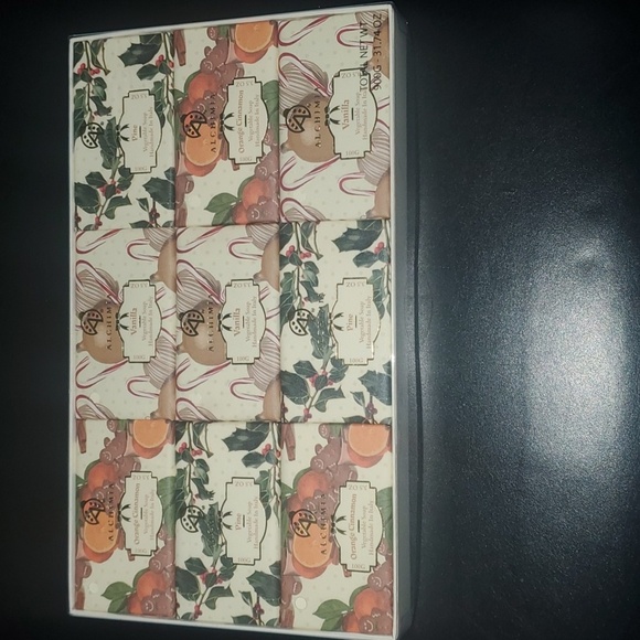 Alchimia soap bath & body size 9 bars x 3.50 ounces each vegetable soap fragrant - Picture 2 of 8